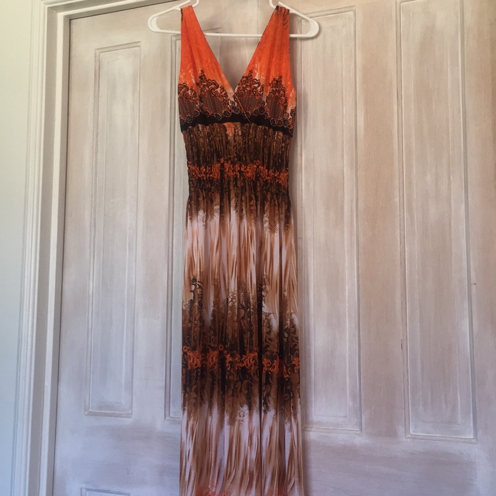 Gorgeous Multi-Colored Maxi Daytime Dress!